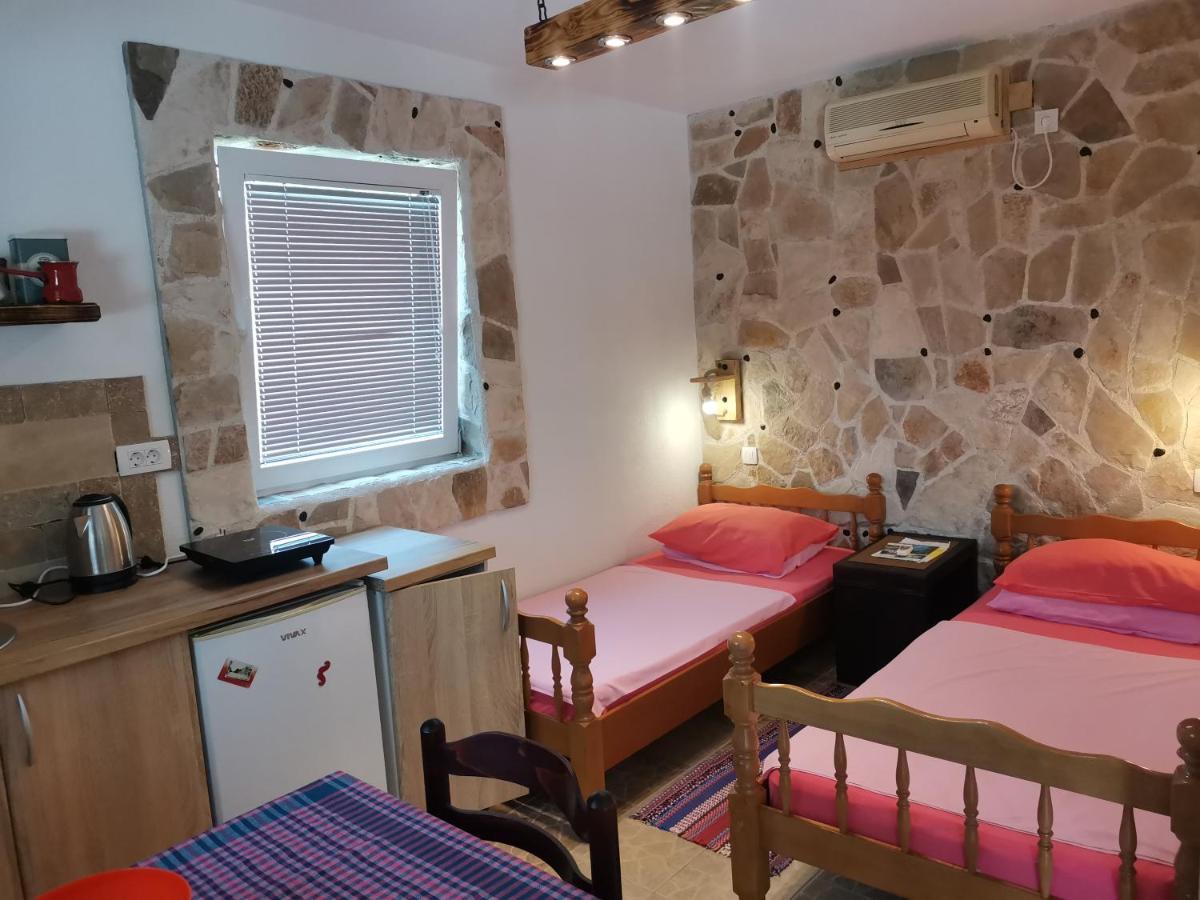 Apartments Lazarevic Sutomore Exterior foto