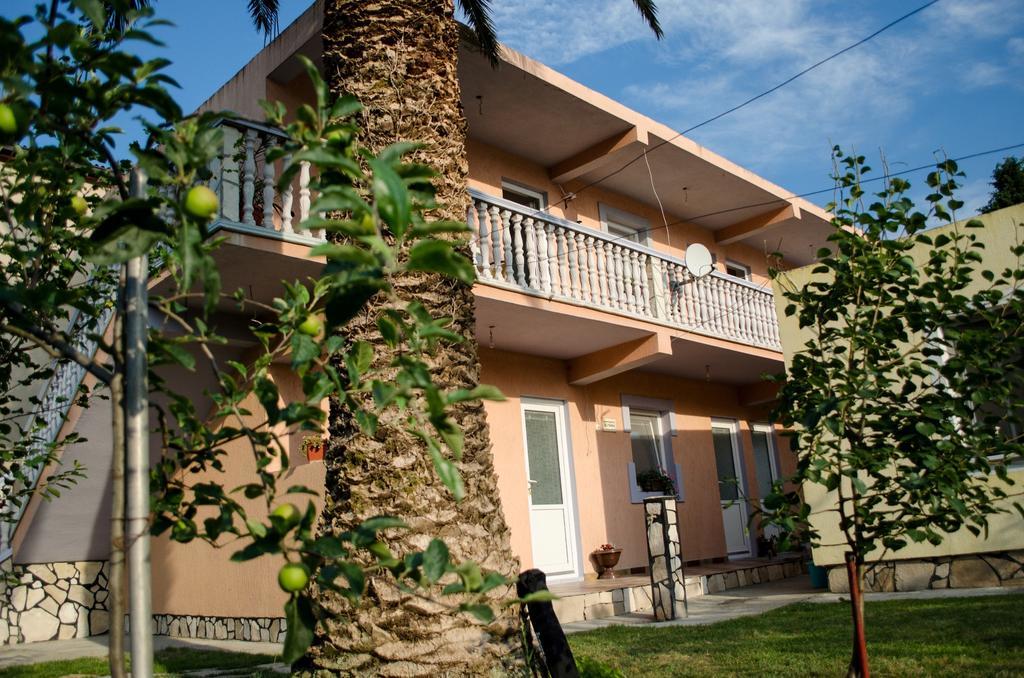Apartments Lazarevic Sutomore Exterior foto