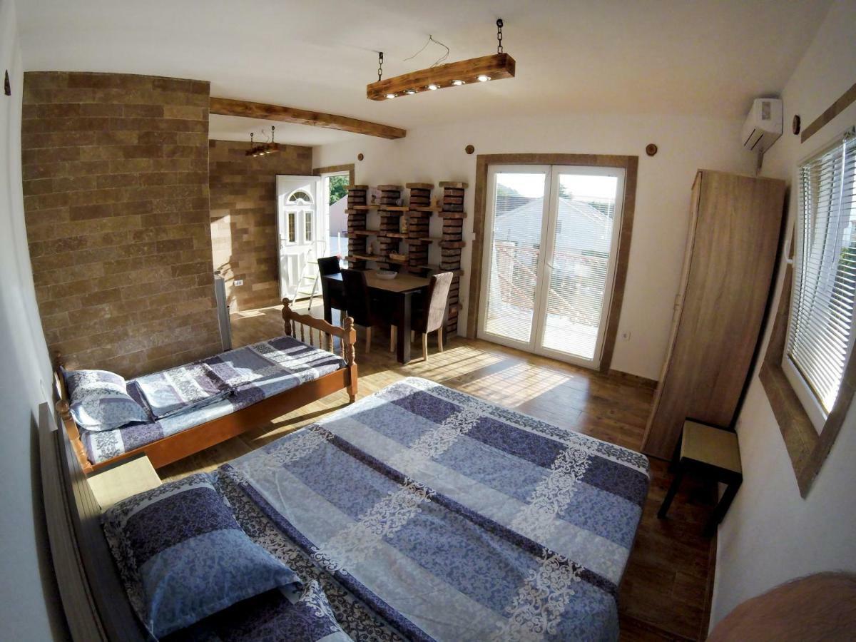 Apartments Lazarevic Sutomore Exterior foto