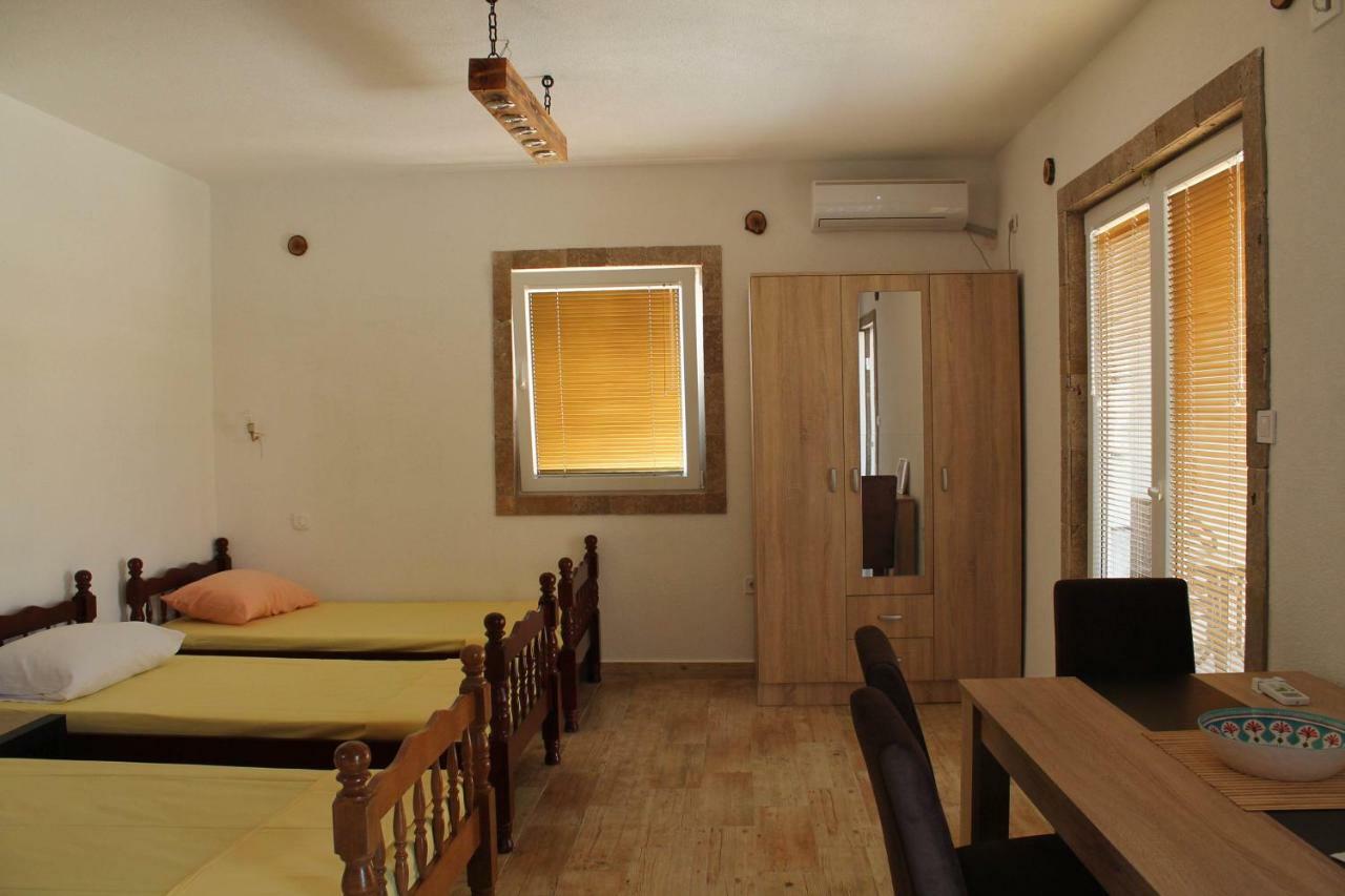 Apartments Lazarevic Sutomore Exterior foto