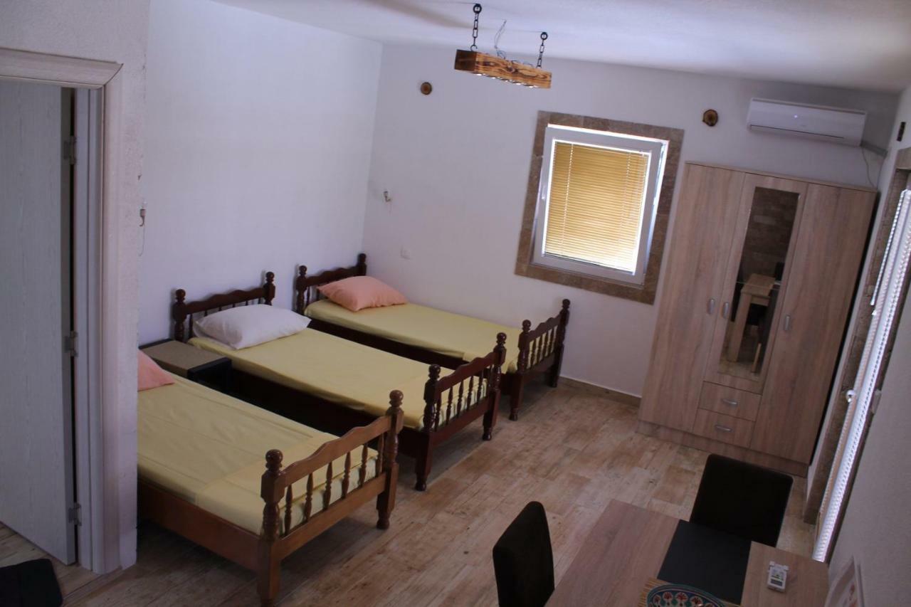 Apartments Lazarevic Sutomore Exterior foto